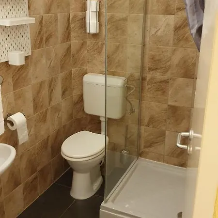 Jade Panzio Budapest