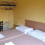 Jade Panzio 3* بودابست